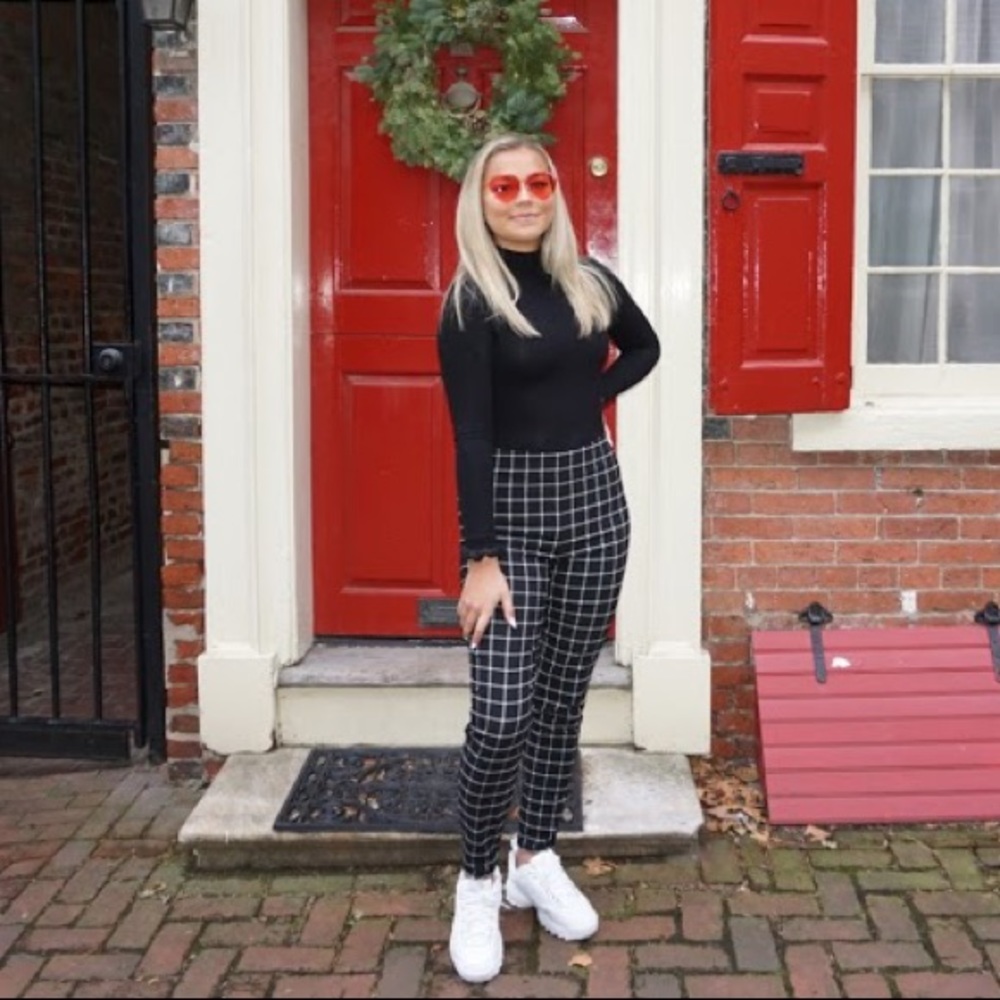 Trendy plaid pants
